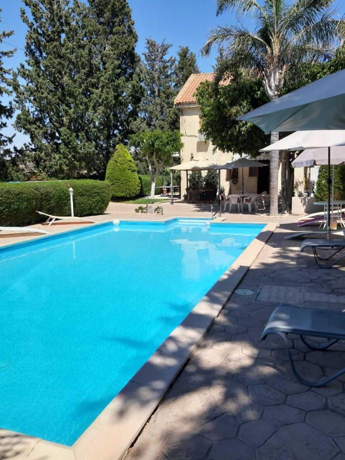 Zena Holiday Villa ピッソウリ エクステリア 写真