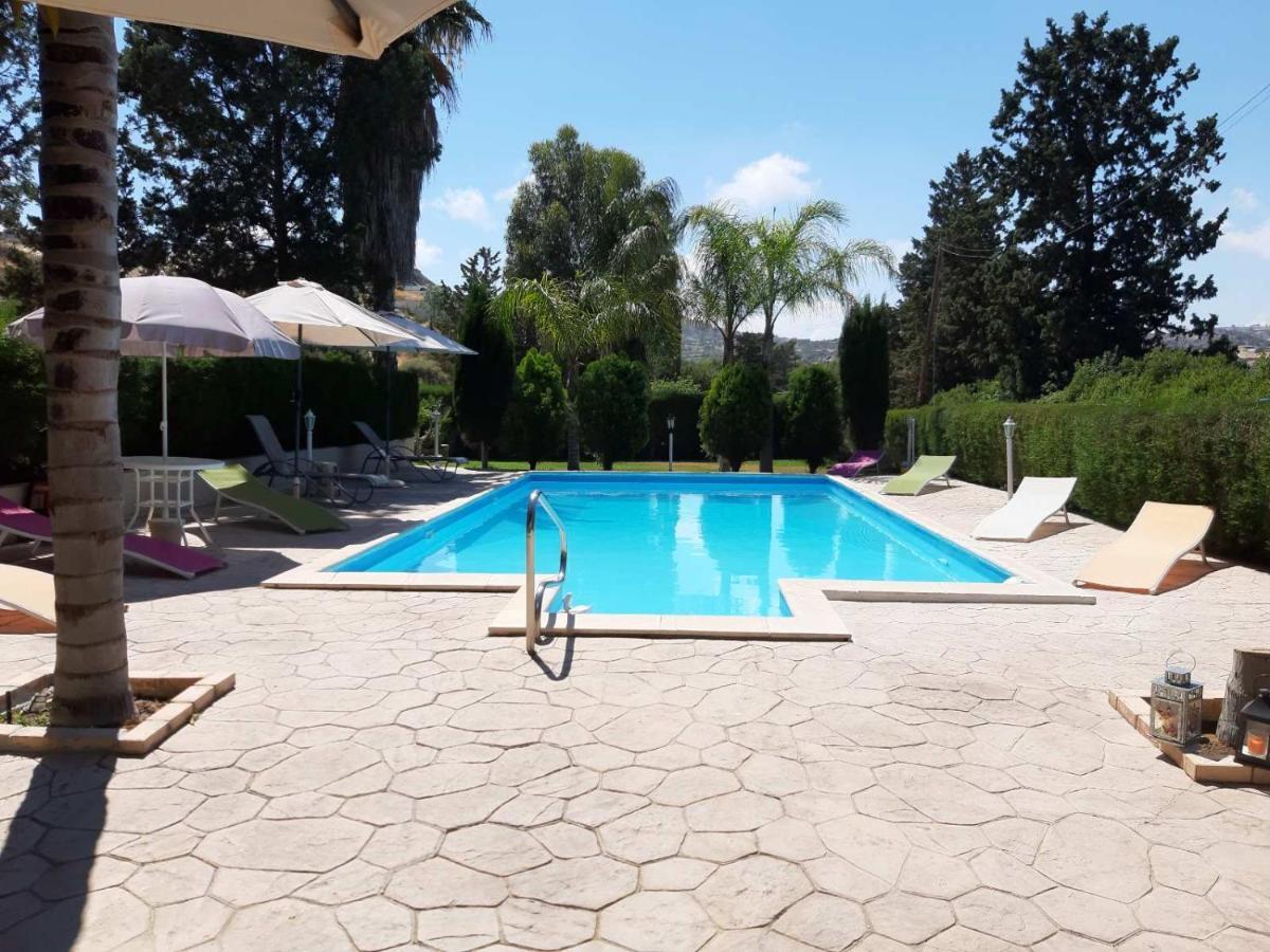 Zena Holiday Villa ピッソウリ エクステリア 写真
