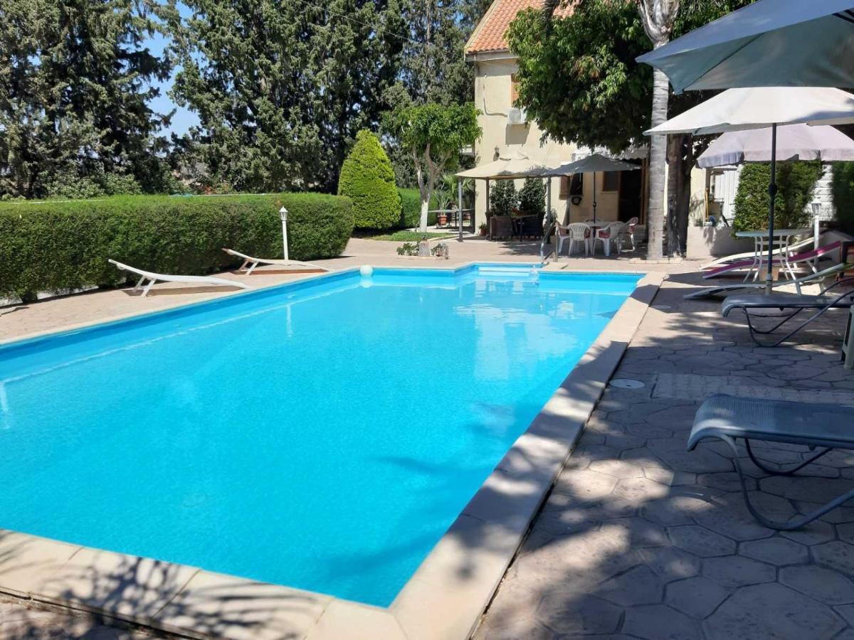 Zena Holiday Villa ピッソウリ エクステリア 写真