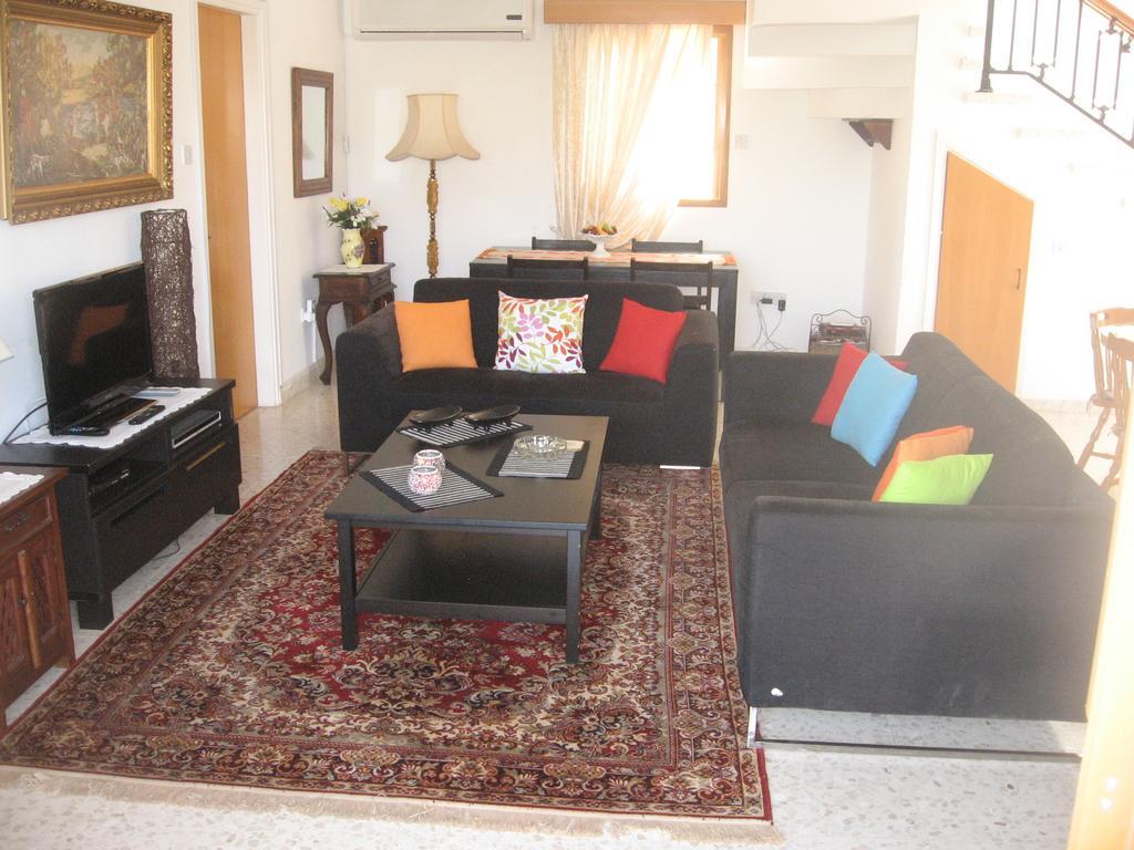 Zena Holiday Villa ピッソウリ 部屋 写真